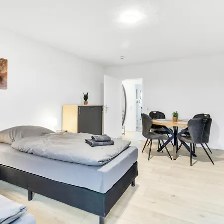 Apartment Living #10 *