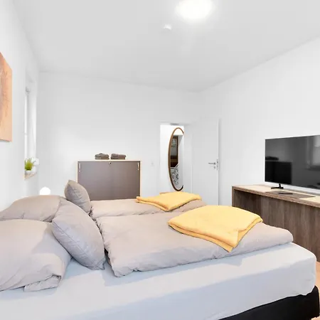 Apartment Living #10 *